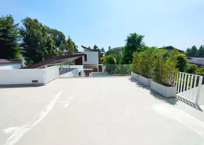 Lively Holiday Home