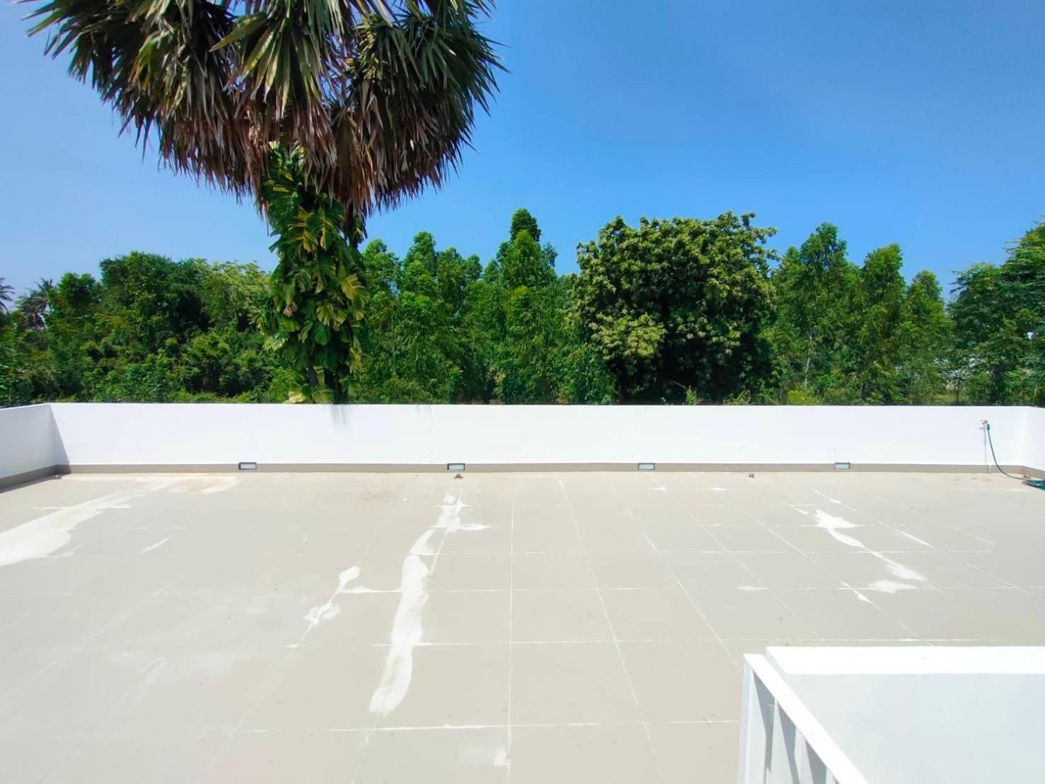 Lively Villa Ban Pak Nam Pran