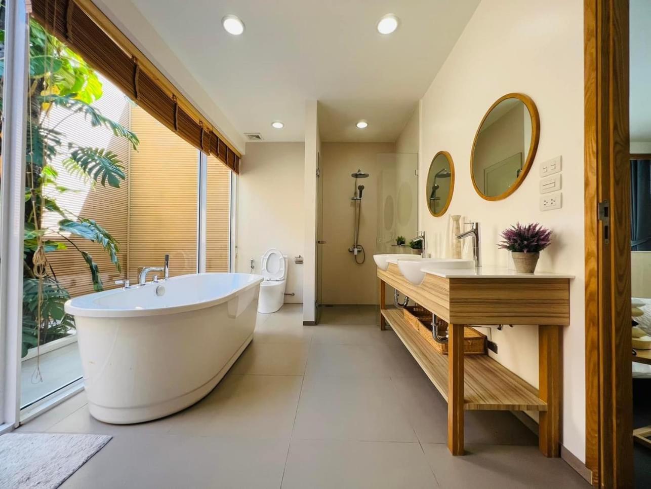 Lively Villa Ban Pak Nam Pran